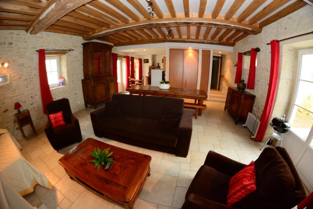 Vila La Ferme De La Gronde Magny-en-Bessin Exteriér fotografie