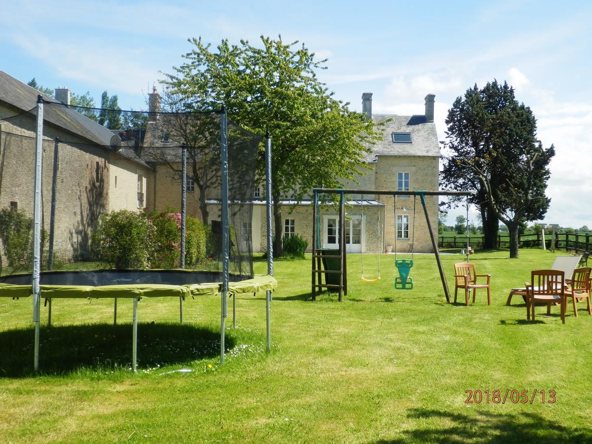 Vila La Ferme De La Gronde Magny-en-Bessin Exteriér fotografie