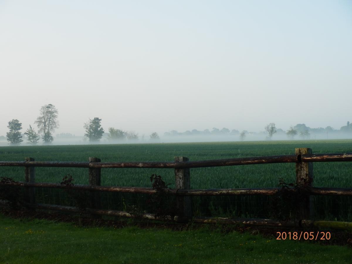 Apartmán La Ferme De La Gronde Magny-en-Bessin Exteriér fotografie