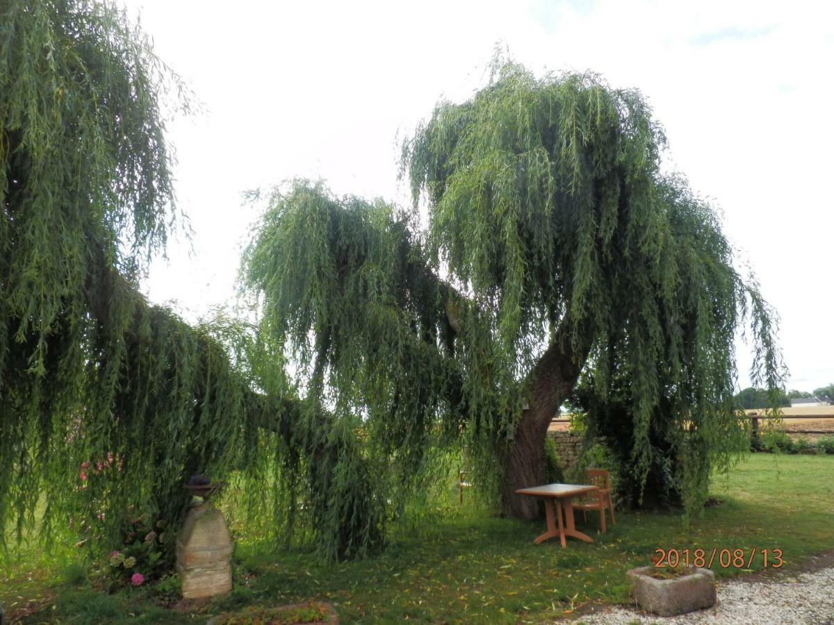 Vila La Ferme De La Gronde Magny-en-Bessin Exteriér fotografie